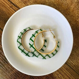 ❤️ NEW 2/$20 or 3/$25 Green White and Clear Plaid Statement Acrylic Earrings